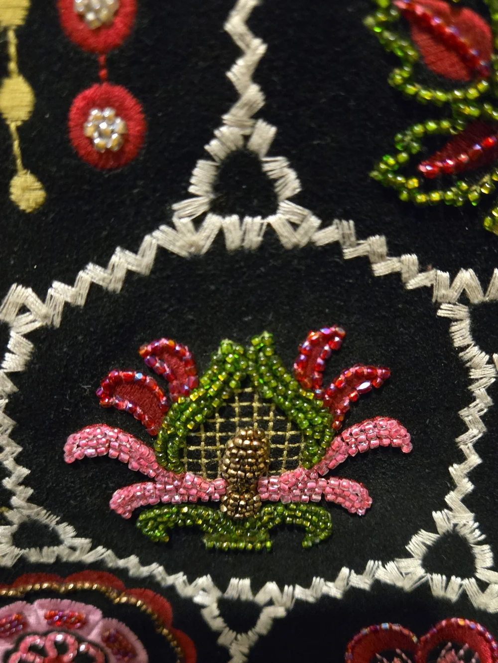 vintage Isabella Fiore Bohemian Hobo embroidered, Beaded shoulder bag